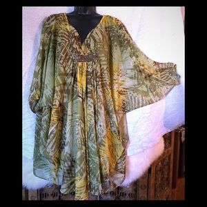 Jennifer Lopez Blouse size Medium